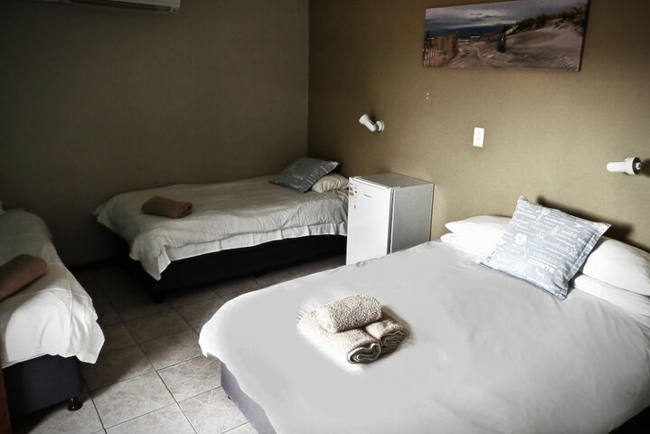 Room 6 of 36