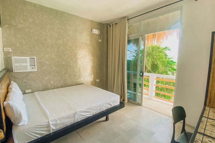 Room 5 of 30
