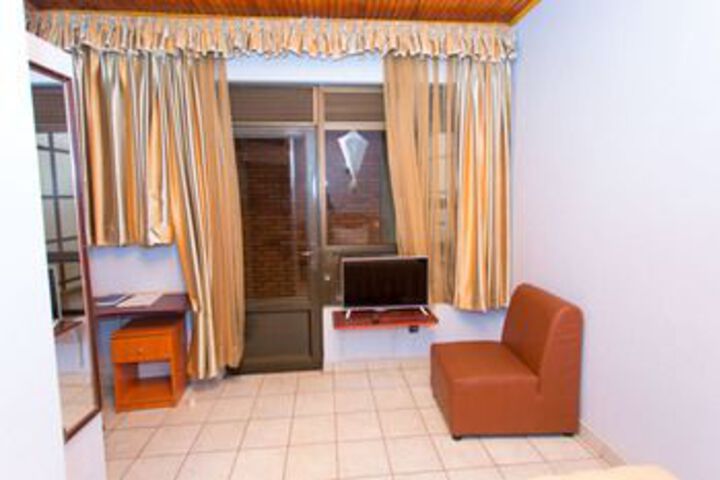 Room 45 of 60