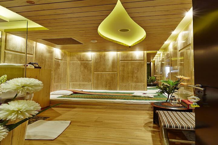 Spa 43 of 65