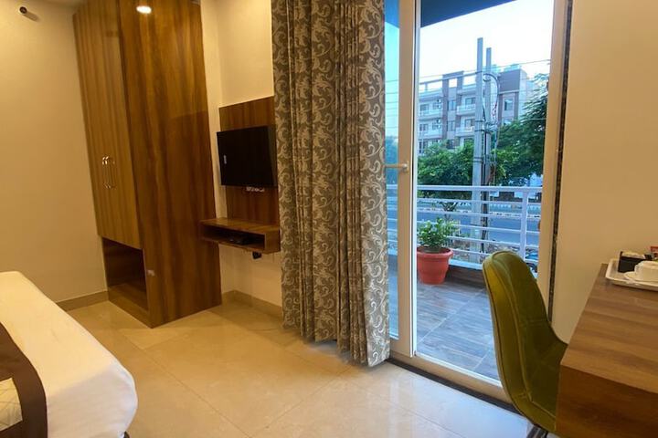 Room 7 of 46