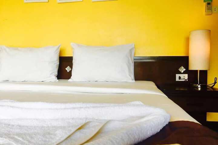Room 7 of 24