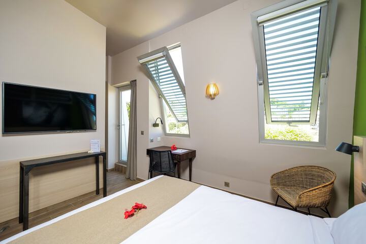 Room 13 of 73