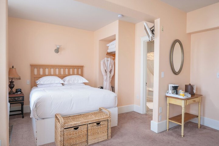 Room 14 of 36