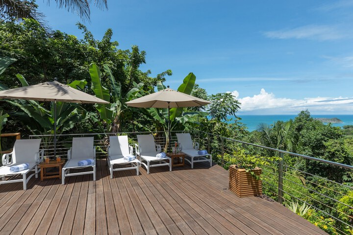 Sundeck 43 of 44