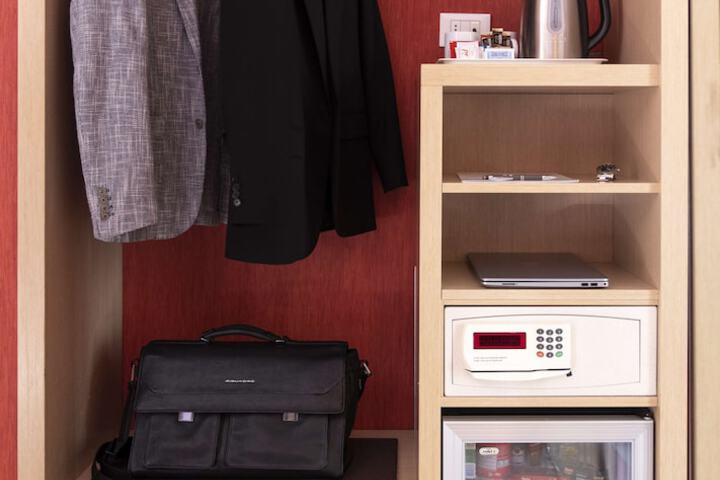 Room amenity