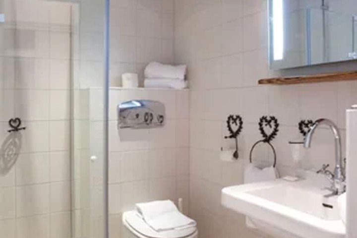 Clean Restrooms