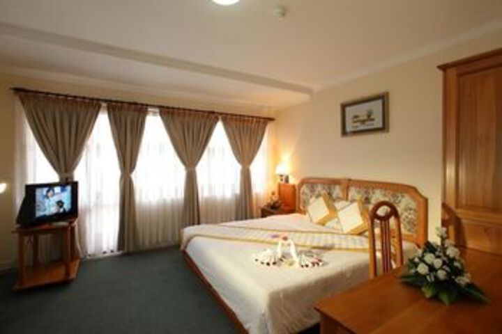 Room 38 of 68