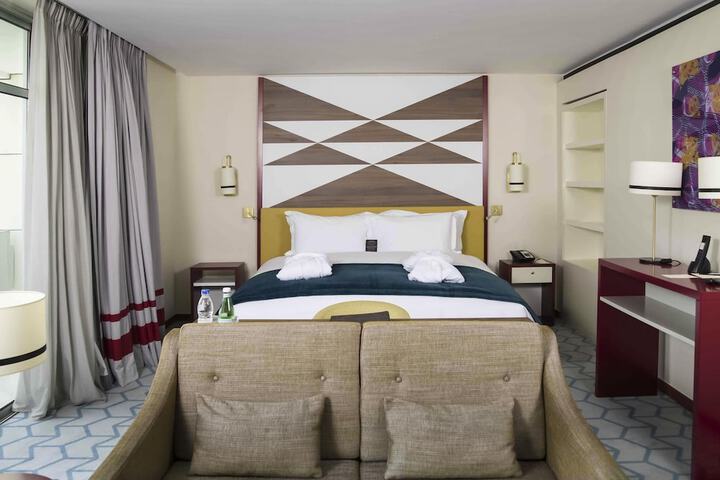 Room 22 of 175