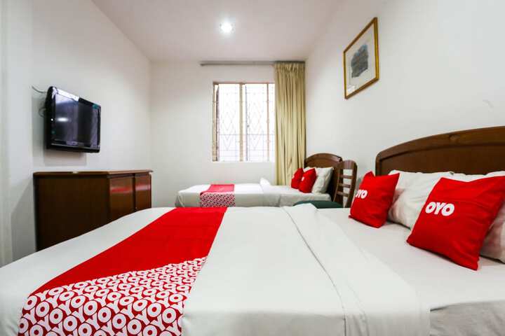 Room 13 of 25