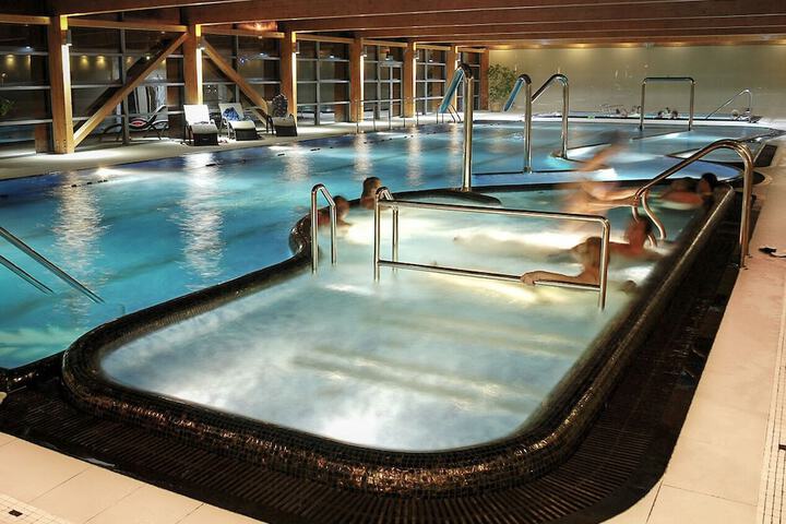 Pools & Facilities