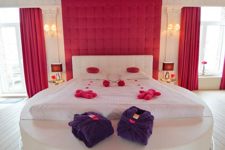 Room 8 of 39