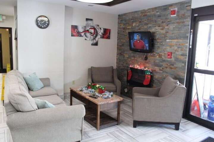 Entrance & Lobby