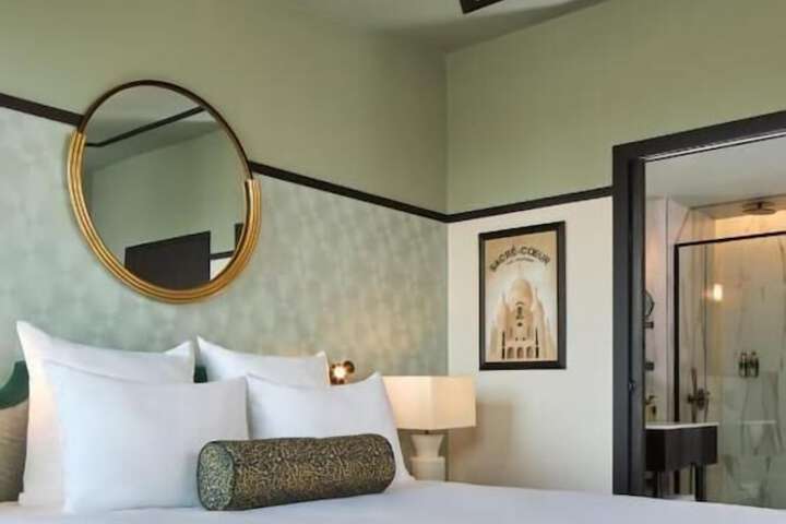 Room 15 of 30
