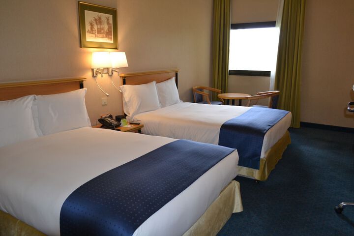 Room 16 of 109