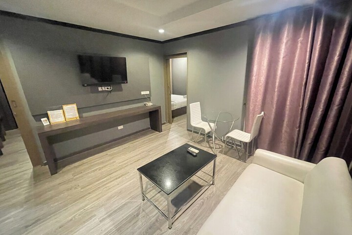 Room 25 of 50