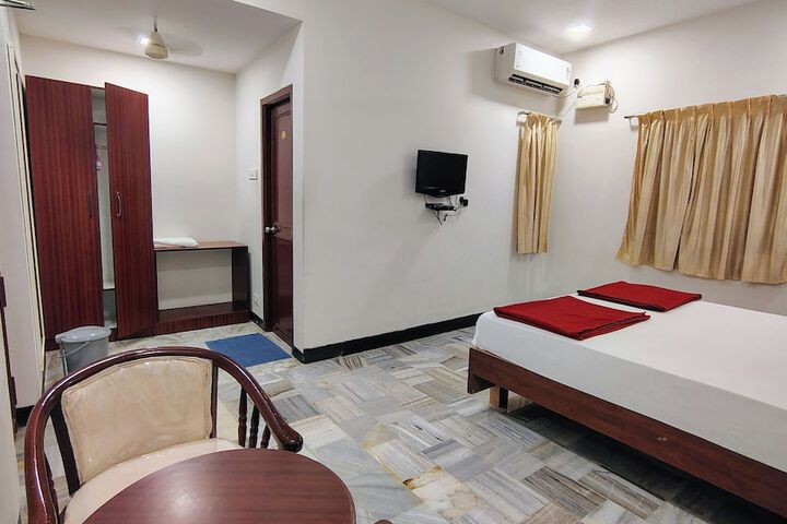 Room 12 of 22