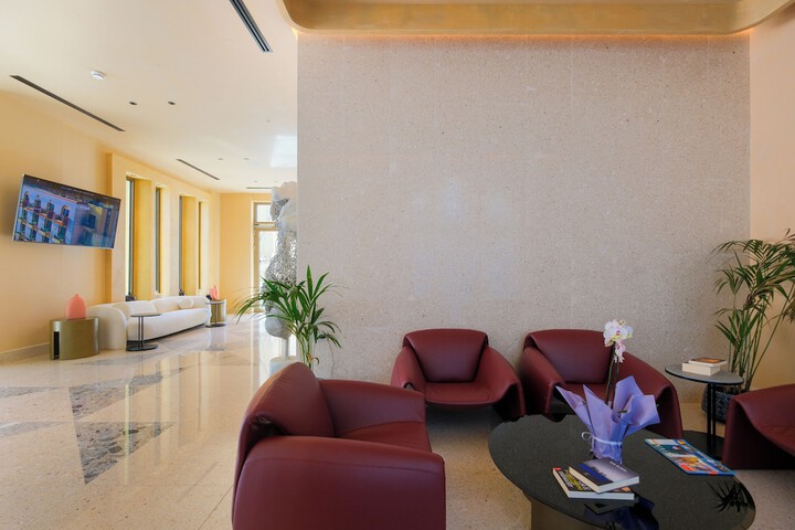 Hotel Interior 5 of 109