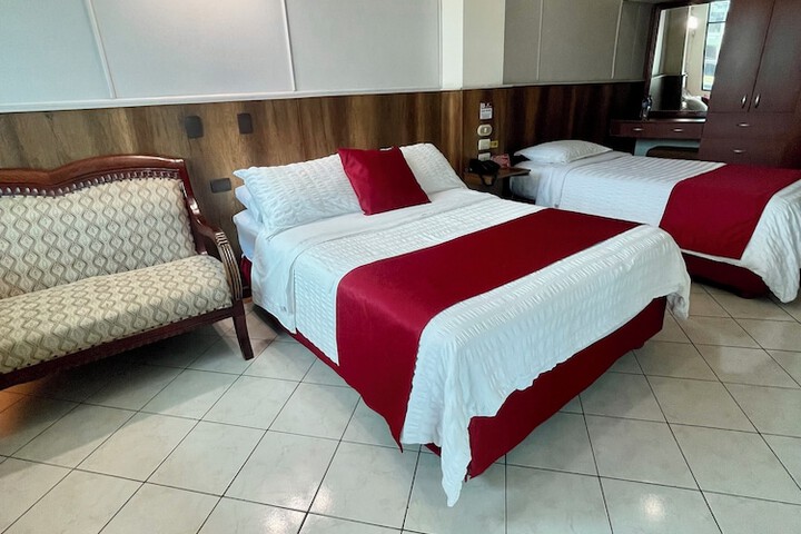 Room 8 of 49