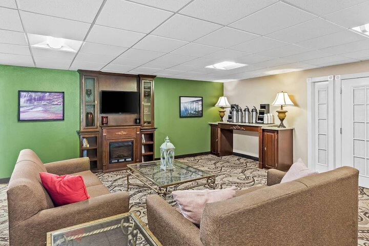 Guest Lobby