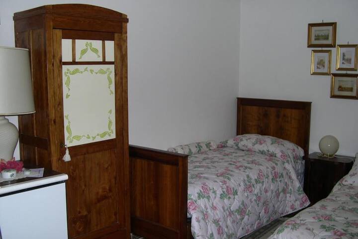 Room 7 of 41