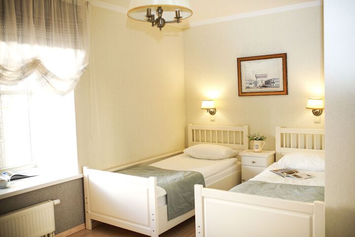 Room 7 of 34