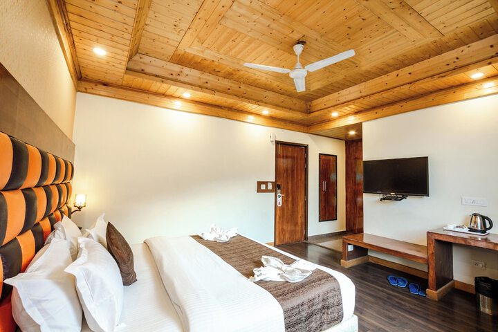 Room 6 of 31