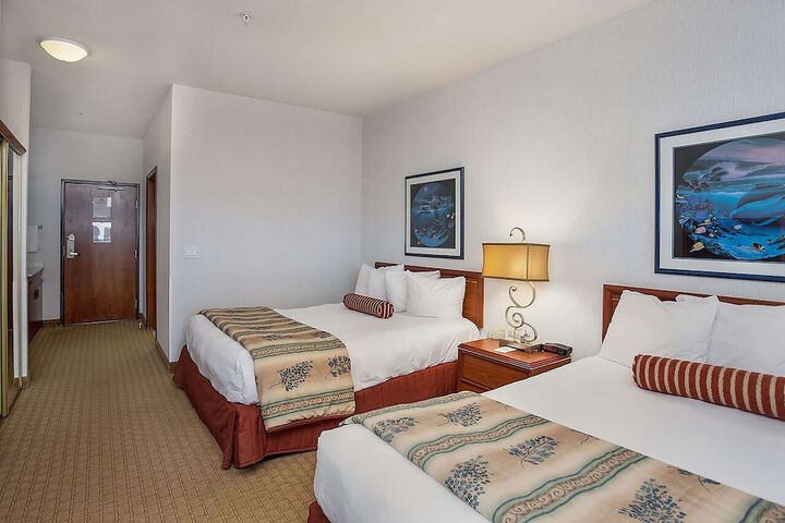 Room 10 of 24
