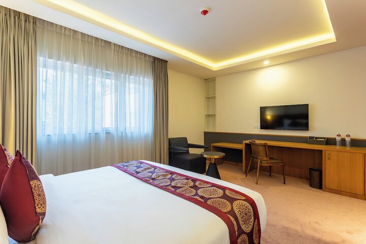 Room 28 of 126