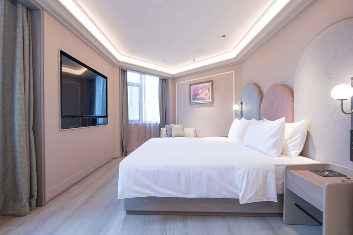 Room 10 of 40