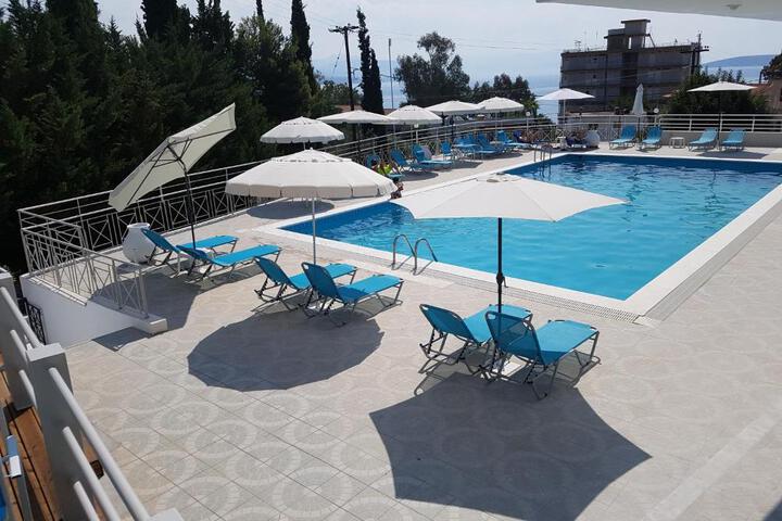 Pool Hotel