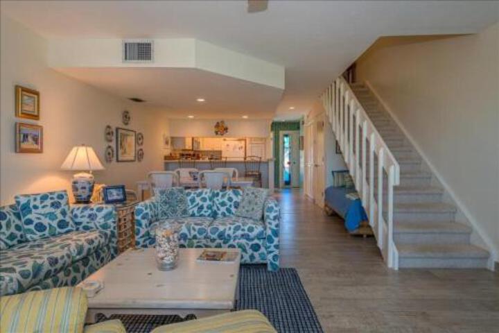 Sundown Unit 02 2 Br Villa in Boca Grande, FL