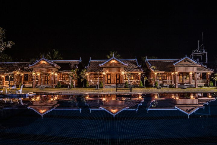 Pool 38 of 70
