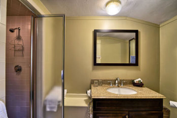 Room 5 of 49