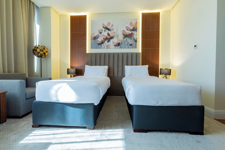Room 6 of 23