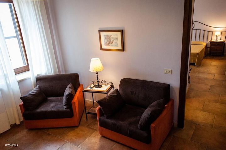 Room 9 of 47