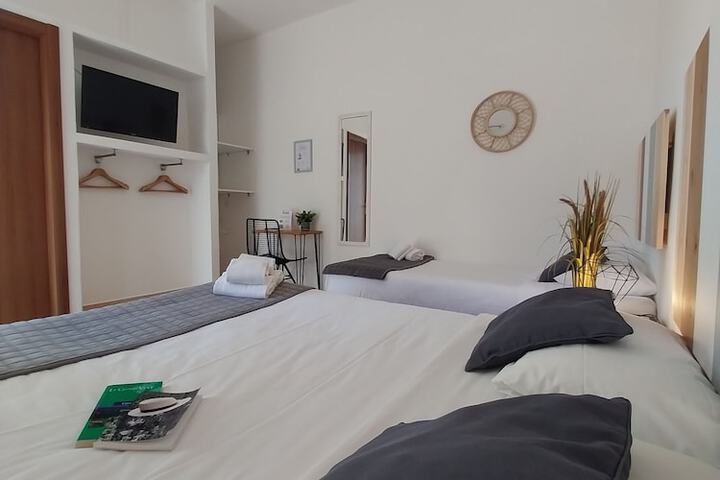 Room 44 of 94