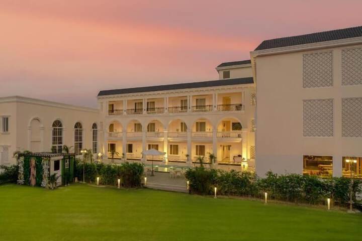 Hotel 16 of 16