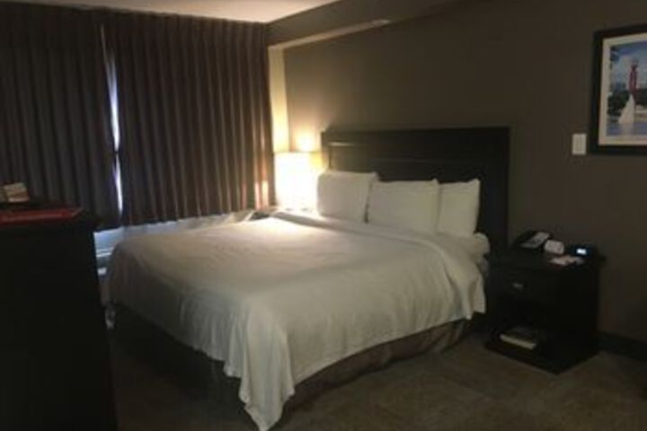 Room 12 of 25