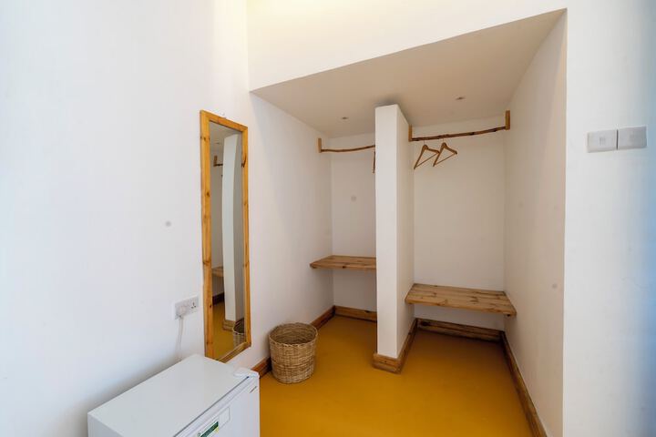 Room 20 of 138