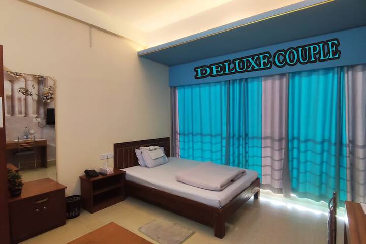 Room 7 of 11