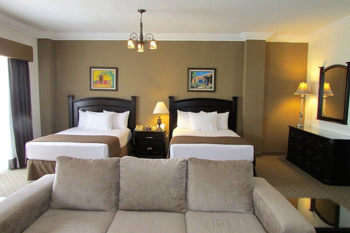 Room 28 of 131
