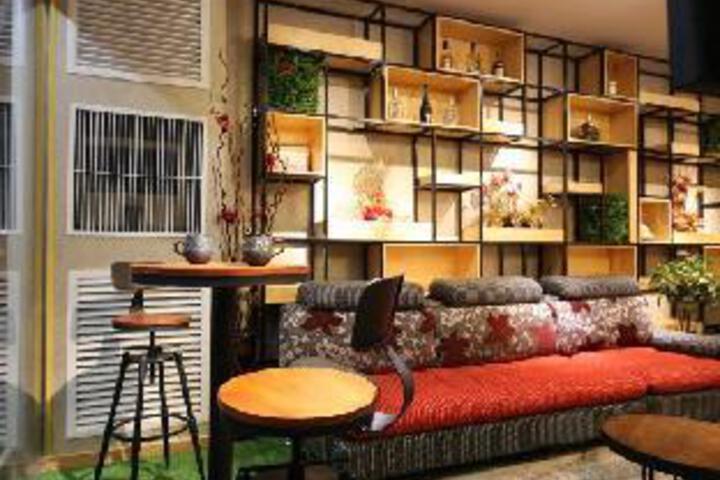 Xinzheng Venice Fashion Hotel (Xinhua Road Zhonghua Road)