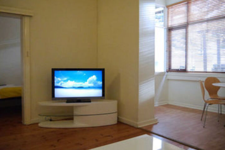 Room 16 of 24