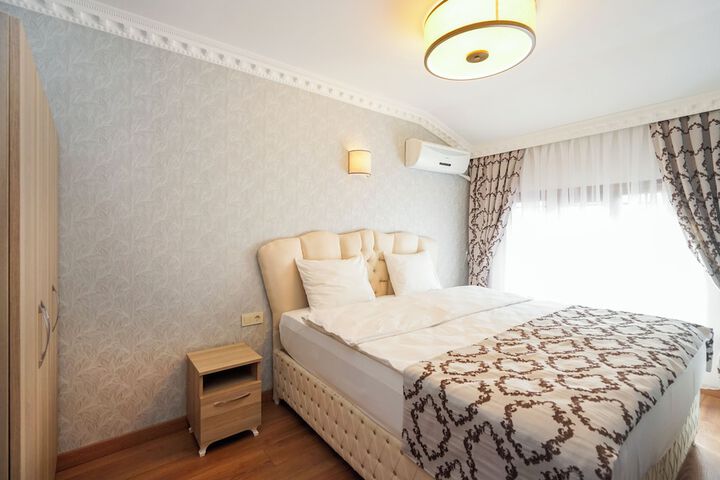 Room 7 of 25