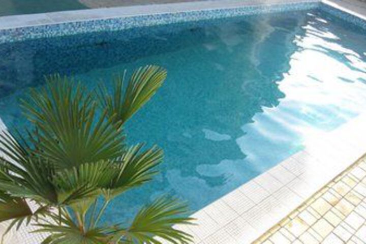 Pool 35 of 44