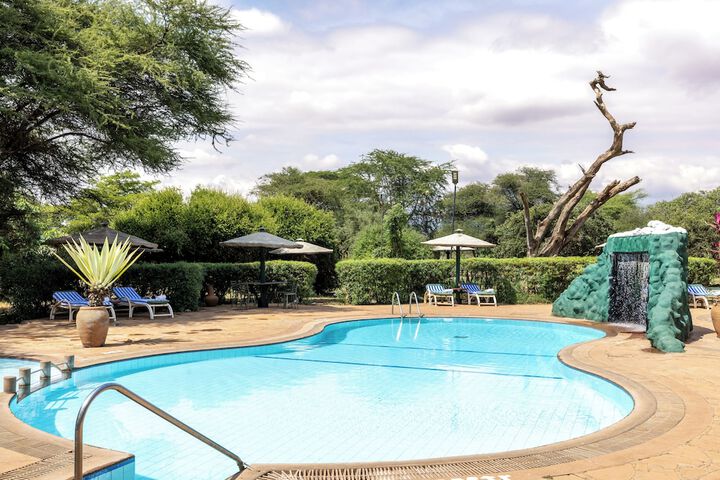 Pool Hotel