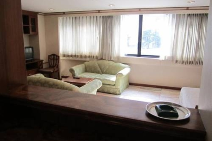 Room 16 of 17