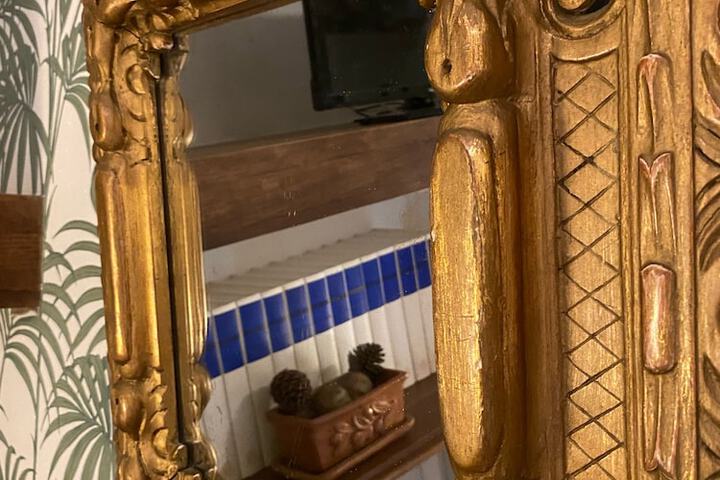 Room 34 of 107