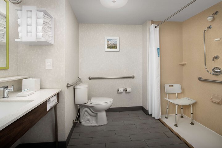 Bathroom shower